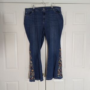 Embroidered Flare Leg Blue Jeans EUC